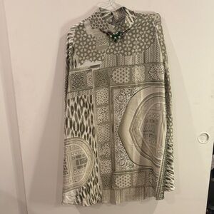 Patterned Green Tunic Top By raden sirait